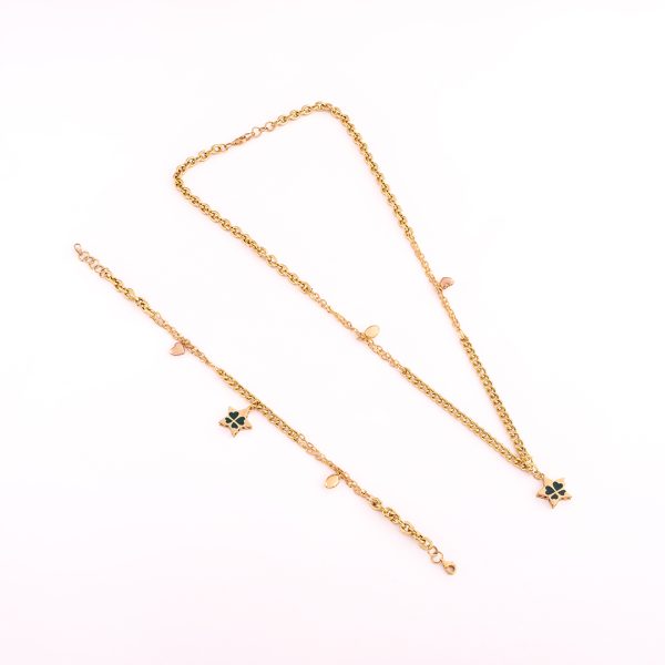 Star Gold Set – طقم الذهب المزين بالنجوم